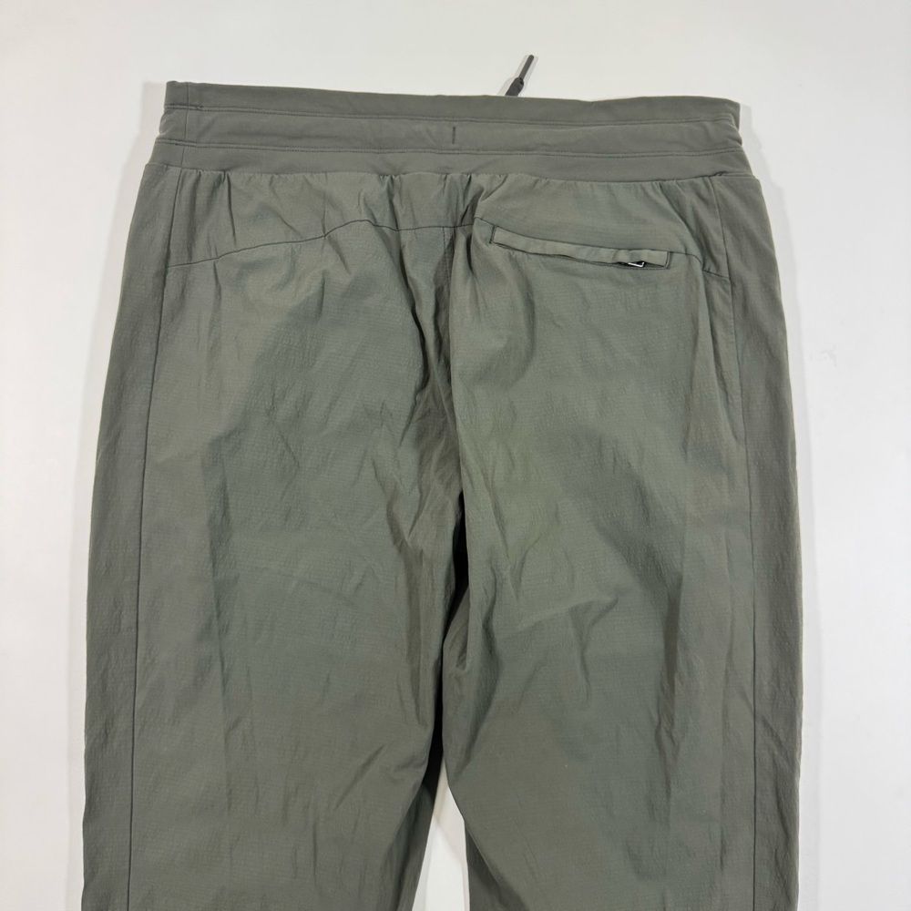 Athleta Trekkie North Jogger Pants Green Size 14 Hiking Outdoors - Picture 5 of 10